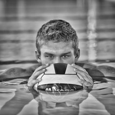 high school, senior photography, waterpolo Polo Photography, Water Sports Photography, Men's Water Polo, Water Polo Players, Sport Portraits, High School Senior Photography, Water Polo, Sport Photography, Baseball Games