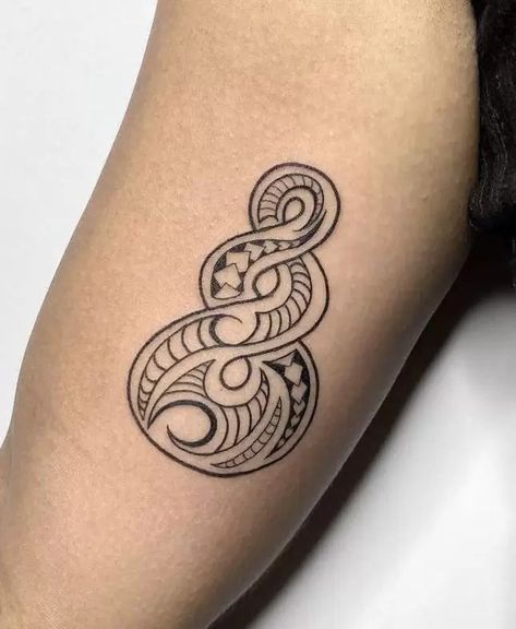 Everything You Need to Know about Maori Tattoos Pikorua Tattoo, Maori Tattoo, Tattoo Meaning, Black Work, About Tattoo, Pretty Tattoos, Tattoos With Meaning, Polynesian Tattoo, Blackwork