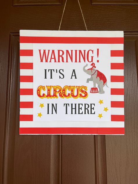 Circus party entry sign Circus Book Fair, Circus Classroom Theme, Dispatch Appreciation, Circus Gala, Preschool Circus, Circus Classroom, Circus Signs, Circus Food, Locker Signs