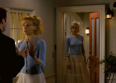 Nicole Kidman blue cardigan white dress outfit Bewitched Movie Nicole Kidman, 2005 Outfits, White Dress Outfit, Magical Winter, Cardigan White, Blue Cardigan, White Cardigan, Nicole Kidman, Silver Screen