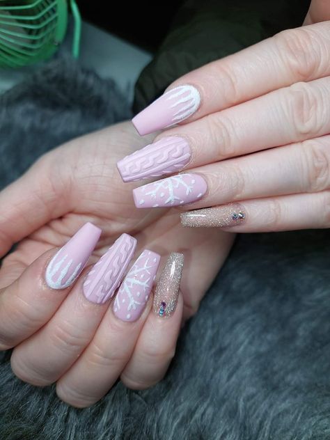 Sweater Acrylic Nails, Pink Sweater Nails, Sweater Nails Designs, Pink Xmas, Sweater Nails, Great Nails, Sweater Design, Winter Nails, Nail Ideas