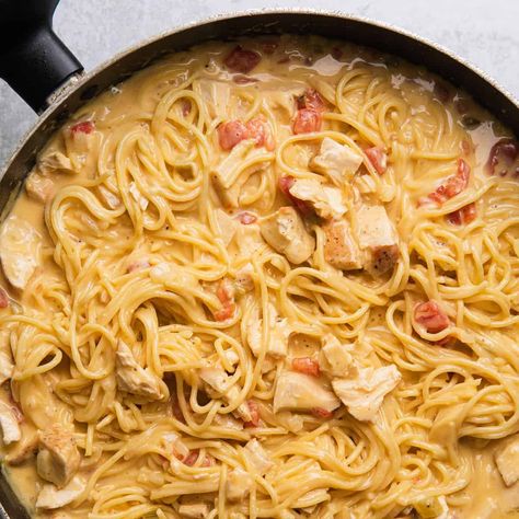 Texas Chicken Spaghetti, Chicken Spaghetti Recipes, Spaghetti Noodles, Chicken Spaghetti, Leftover Chicken, Cooking For One, One Pan Meals, Spaghetti Recipes, Tex Mex