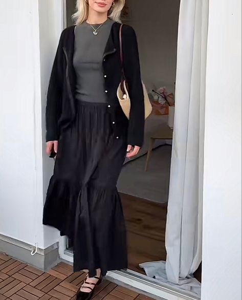 Long Black Skirt Outfit Midsize, Tiered Maxi Skirt Outfit Winter, Flowy Work Outfit, Flowy Winter Outfit, Tiered Black Skirt Outfit, Black Maxi Skirt Outfit Spring, Long Black Tiered Skirt Outfit, Black Tiered Maxi Skirt Outfit, Midsize Maxi Skirt Outfit