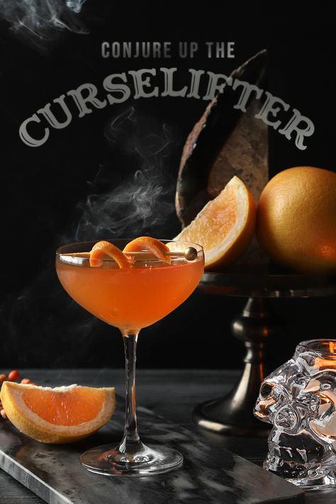 Cocktails For Halloween, Cocktail Halloween, Bourbon Drinks, Cocktail Ideas, Halloween Cocktails, Fall Cocktails, Cocktail Drinks Recipes, Whiskey Cocktails, Halloween Drinks