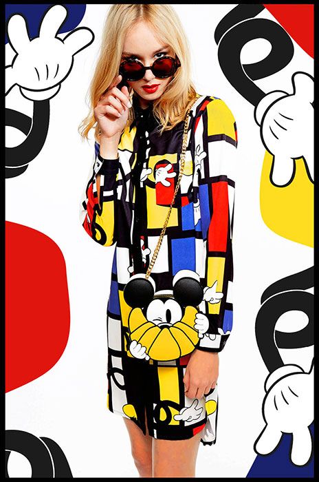 The best Mickey Mouse-inspired collaborations - Photo Mickey Mouse Outfit, Mickey Mouse Design, Pop Art Fashion, Disney Inspired Fashion, Marvel Clothes, Disney Bounding, Disney Handbags, Girl Trends, Disney Fashion