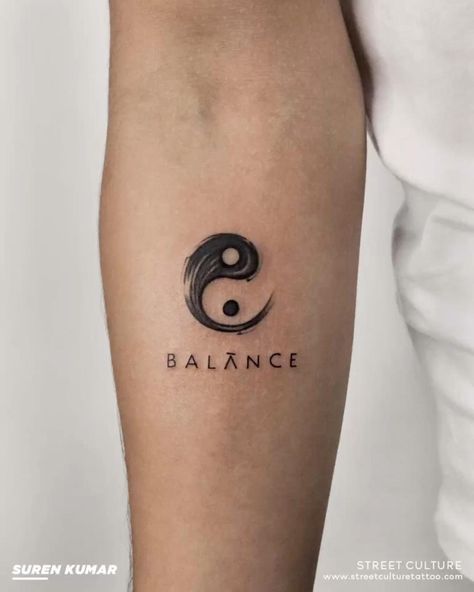 Tattoo Karma, Miniature Tattoos, Tato Flash, Balance Tattoo, Karma Tattoo, Ying Yang Tattoo, Tato Minimal, Yang Tattoo, Simple Tattoos For Guys