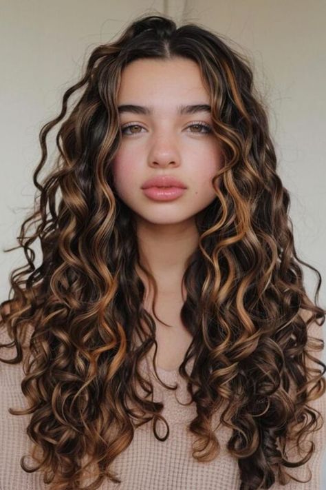 Shadi Hairstyles, Hair Dues, Long Curly Hairstyles, Κούρεμα Bob, Shaggy Long Hair, Blonde Balayage Highlights, Natural Curly Hair Cuts, Square Face Hairstyles, Exude Confidence