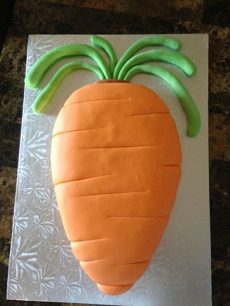 Carrot cake shaped like a carrot lol Fun Birthday Cakes, Crab Feed, Some Bunny Is Turning One, Bunny Cakes, Easter Party Food, Bake Ideas, Cool Foods, Shaped Cakes, Birthday Sheet Cakes