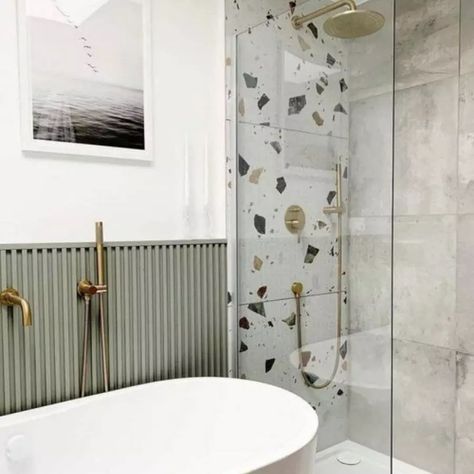 Trending Bathroom Colors, Terrazzo Bathroom, Shower Over Bath, Terrazzo Tiles, Bad Inspiration, Small Bathroom Makeover, Bathroom Redesign, Bathroom Inspiration Decor, Big Bathrooms