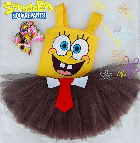 Spongebob Birthday Outfit, Spongebob Outfit Ideas, Spongebob Outfit, Spongebob Squarepants Party, Mickey Birthday Cakes, Spongebob Costume, Spongebob Shirt, Spongebob Birthday Party, Spongebob Party