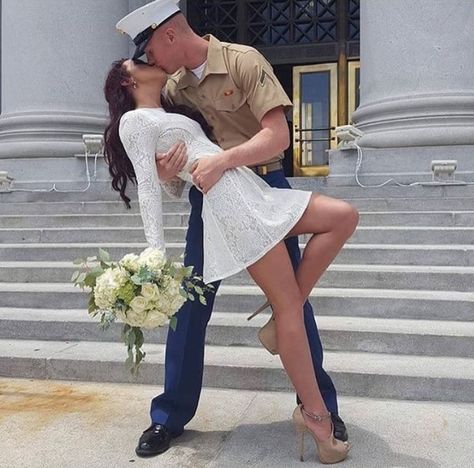 Army Wedding, Military Weddings, Marine Wedding, Invitation Etiquette, Military Photography, Military Couples, Military Girlfriend, Military Wedding, Photographs Ideas