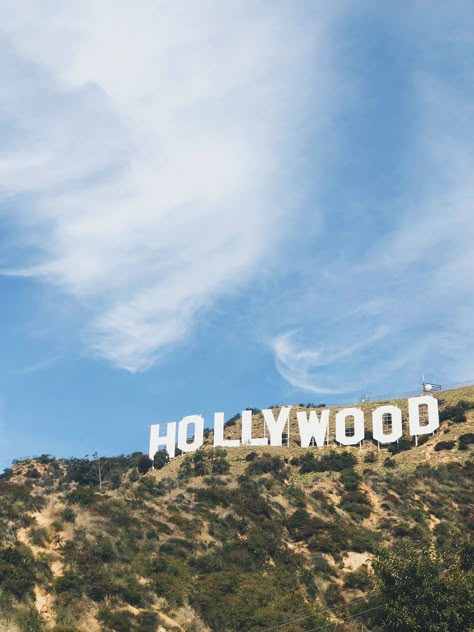 Hollywood Sign Hike, Hollywood Aesthetic, Los Angeles Travel, California Vibe, Hollywood Sign, Parc D'attraction, California Dreamin', California Dreaming, 2023 Vision Board