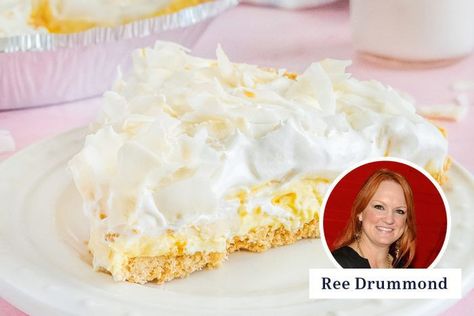 Calling all coconut lovers! This quick and easy 5-ingredient recipe for coconut cream pie features all the flavor, without all the fuss. The post The Pioneer Woman’s Coconut Cream Pie Is the 5-Ingredient Dessert You Should Memorize appeared first on Taste of Home. Apricot Pork, 5 Ingredient Desserts, Coconut Cream Pie Recipes, Creamy Pudding, Coconut Pudding, Coconut Pie, Cream Pie Recipes, 5 Ingredient Recipes, Coconut Cream Pie