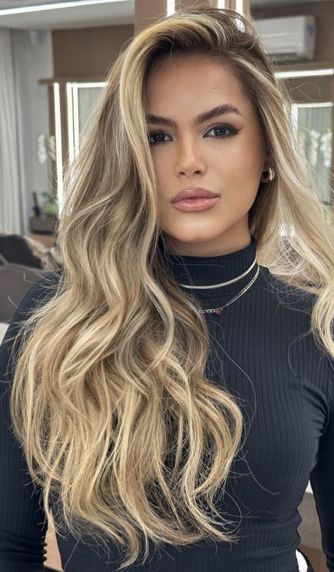 Fall Blonde Balayage Honey, Blonde Hair Morenas, Blonde Balayage Honey, Blonde Hair Goals, Blonde Hair Transformations, Ombre Hair Blonde, Blonde Hair Inspiration, Hair Color Balayage, Love Hair