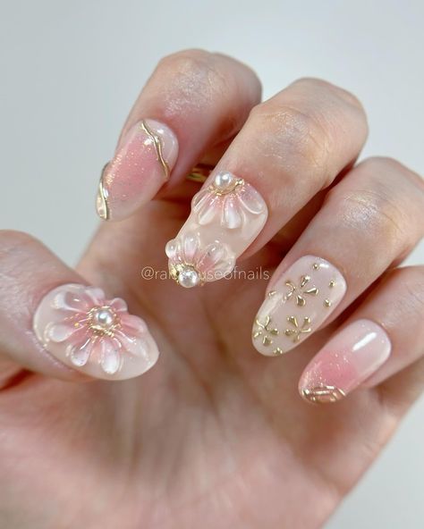 Jelly flowers press on nails 🌸 #pressonnails #nailsofinstagram #nailsathome #nailart #pressonnailslovers #shortnails Short Japanese Nails, Short Jelly Nails, Jelly Nails Designs, Jelly Press On Nails, 3d Gel Nails, Nails Short Almond, Nails Sets, Nails Flowers, Jelly Flower