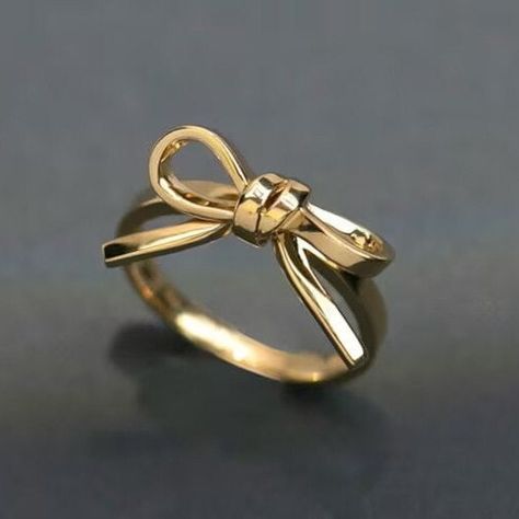 Silver Knot Bow Tie Ring Dainty Ribbon Ring Minimalist Band - Etsy Bow Tie Ring, Tie Ring, Ribbon Ring, Knot Bow, Preppy Jewelry, Tiny Bow, Bow Ring, Jewelry Accessories Ideas, Bow Jewelry