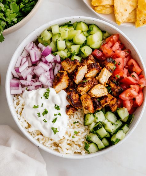 Chicken Gyro Bowls Recipe Tzatziki Chicken Rice Bowl, Chicken Taziki Rice Bowl, Chicken With Taziki Sauce, Chickpea Gyro Bowl, Tzatziki Bowl Grilled Chicken, Tzatziki Chicken Bowl, Chicken Tzatziki Bowl, Chicken Gyro Bowl, Tzatziki Chicken