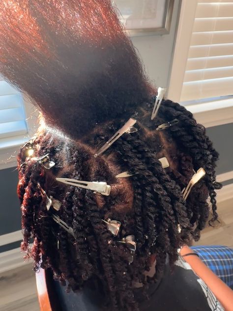 Twists On 3b Hair, 2 Strand Twist Locs Style, Fro Styles, Fire Hairstyles, Twist Locs, 2 Strand Twist, Cornrow Braids Men, Hair Twists Black, 3b Hair