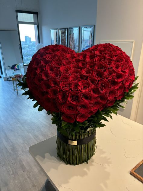 Heart Bouquet, Luxury Flower Bouquets, Box Flowers, Heart Flowers, Flower Box Gift, Boquette Flowers, Fresh Flower Delivery, Flowers Bouquet Gift, Nothing But Flowers