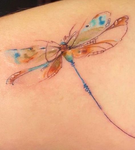 Watercolor Dragonfly Tattoo, Mama Tattoos, Tattoo Bunt, Tatoo 3d, Flying Tattoo, Dragonfly Tattoo Design, Watercolor Dragonfly, Dragon Tattoo For Women, Tasteful Tattoos