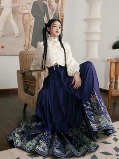 Modern Hanfu Street Fashion, Hanfu Aesthetic, Chinese Dress Modern, Tribe Fashion, Modern Ao Dai, Chinese Fancy Dress, Carpet Outfits, Chinese Traditional Dress, Modern Hanfu