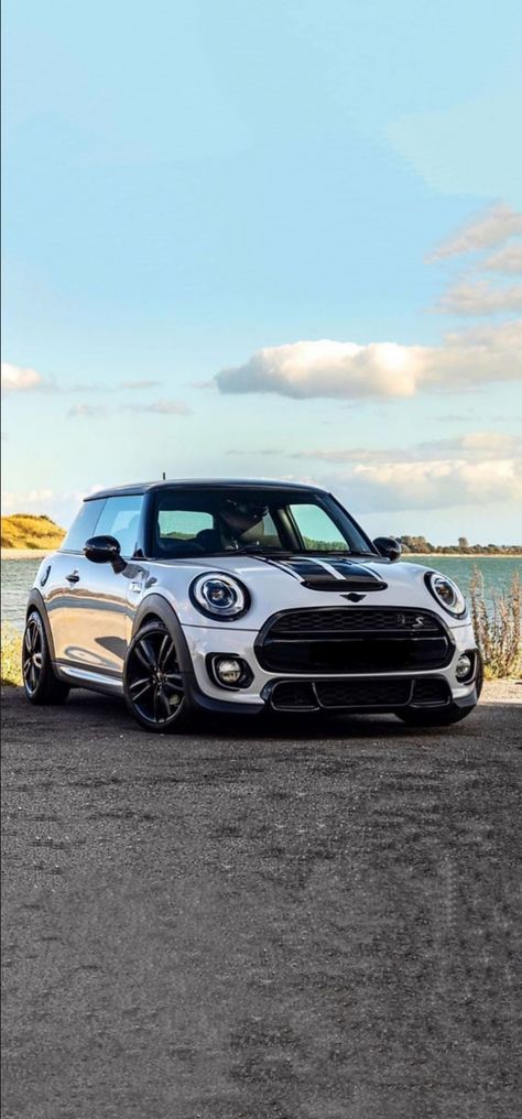 Mini Car Wallpaper, Mini Cooper Jcw Wallpaper, Mini Cooper S Wallpaper, Mini Copper Wallpaper, Mini Cooper Aesthetic Wallpaper, Minicooper Mini Coopers, Mini Cooper Wallpaper Iphone, Mini Cooper Aesthetic, White Mini Cooper