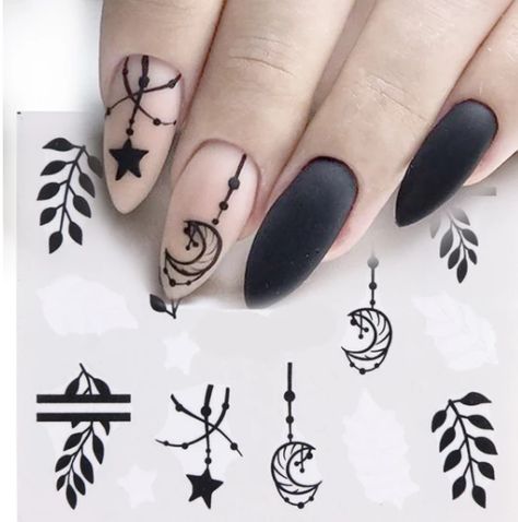 Pumpkin Nail Art, Nail Art Halloween, Nail Water Decals, Witchy Nails, Water Nails, Golden Nails, Sticker Flower, Manicure Nail Art, Moon Nails