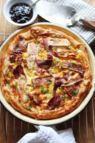 Bacon,BrieandOnionMarmaladeQuiche_400x600 Bacon Onion Quiche, Brie Quiche, Bacon And Brie, Savoury Tart, Bacon Brie, Savoury Tarts, Shallot Recipes, Onion Quiche, Caprese Recipes