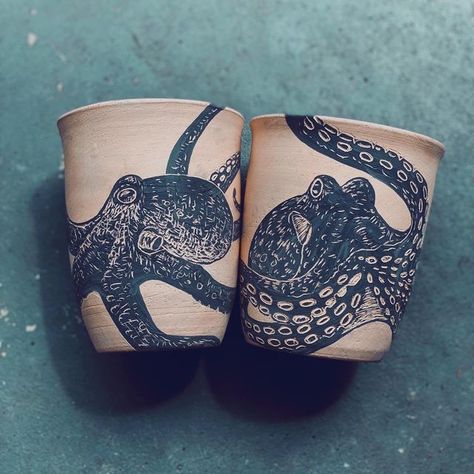 Octopus Pottery Painting, Octopus Ceramics, Sgrafitto Ceramics, Octopus Pottery, Sgraffito Ceramics, Octopus Mug, Creative Mugs, Octopus Painting, Diy Pottery Painting