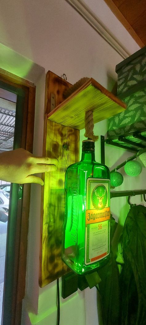 Bottle Lamps, Bottle Craft, Bottle Lamp, Diy Lamp, Bottle Crafts, Lamp Light, Novelty Lamp, Recycling, Table Lamp