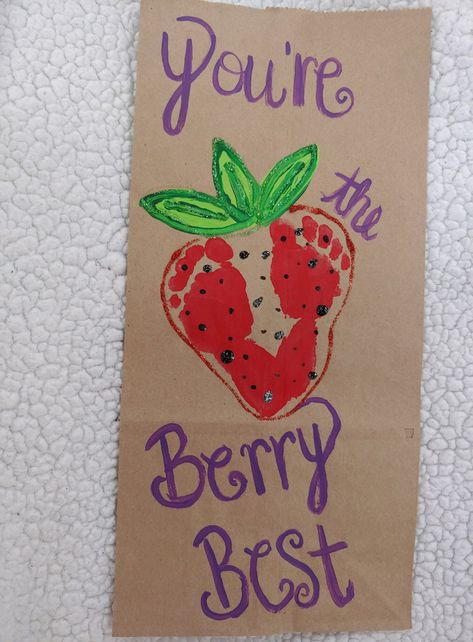 Berry Handprint Craft, Infant Footprint Art Summer, June Footprint Art For Babies, Footprint Strawberry, Strawberry Arts And Crafts, I Love You Berry Much Footprint, Fruit Footprint Art, Strawberry Footprint Craft, Watermelon Footprint Art