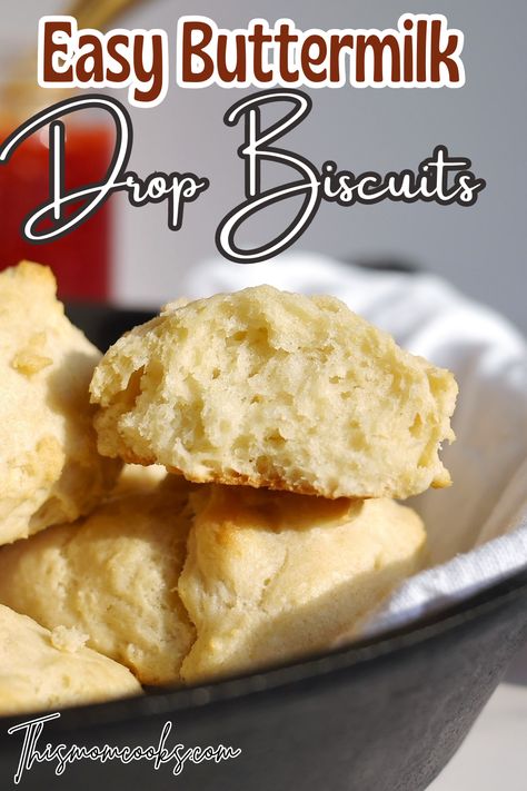 These buttermilk drop biscuits are my favorite biscuit recipe, because they are so simple and so fluffy! 3 Ingredient Buttermilk Biscuits, Cinnamon Drop Biscuits, Drop Biscuits Pioneer Woman, Quick Drop Biscuits, Breakfast With Sausage, Quick Dinner Sides, Easy Buttermilk Biscuits, Buttermilk Drop Biscuits, Bisquick Biscuits