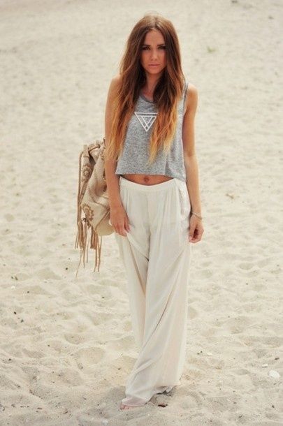 Boho Beach Outfit fashion summer fashion boho bohemian beachwear loose pants Look Hippie Chic, Instagram Baddie, Estilo Hippie, Blogger Outfits, Mode Boho, Hipster Outfits, Bohol, Weekly Outfits, Outfit Trends