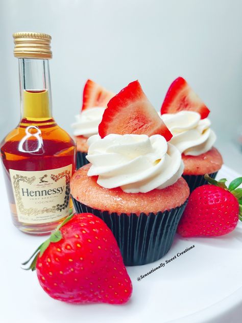 Hennessy infused strawberry cupcakes Hennessy Desserts, Liquor Infused Desserts, Hennessy Cupcakes Recipe, Alcohol Infused Desserts, Alcohol Cupcakes Recipes, Infused Cupcakes Recipes, Hennessy Cupcakes, Booze Cupcakes, Liquor Infused Cupcakes