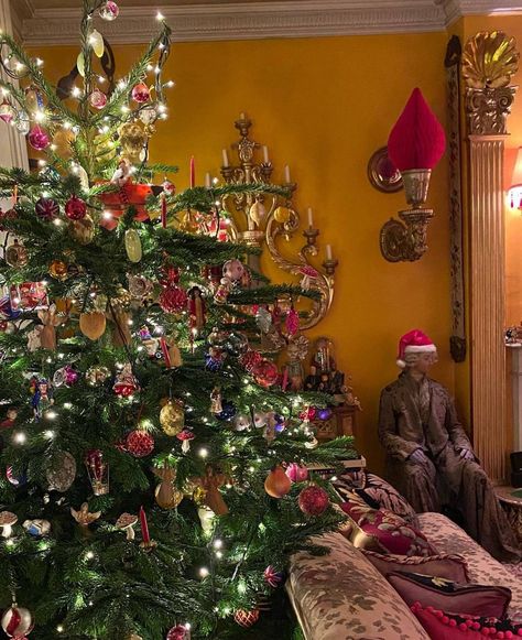 Celebrities Christmas, Celebrity Christmas, Richard E Grant, St Georges Hall, Norway Spruce, Joan Collins, Glass Mushrooms, Colorful Christmas Tree, Mantel Decorations