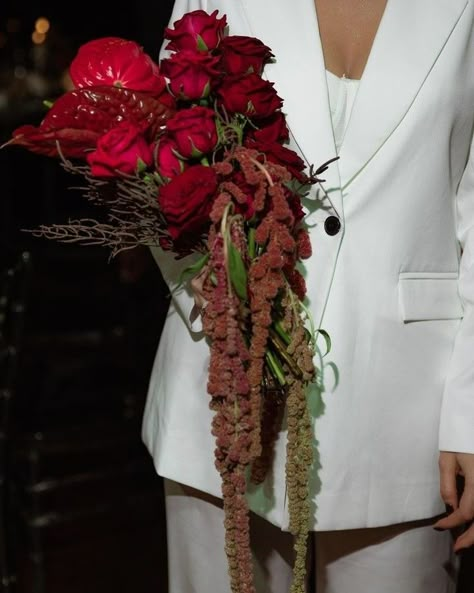 Current mood: Burgundy Red Weddings 🥀 From lush bouquets to statement table settings, there’s something timeless and romantic about this deep, rich hue. Whether you're planning a fall wedding or just love a bold color palette, burgundy is the vibe for effortlessly elegant celebrations. Swipe through for inspo ✨ 1. @thebridaljourney 2. @weddywood 3. @reverieweddings_ 4. @cakeflower_dfw 5. Pinterest 6. @les.petitesgermaines 7. Pinterest 8. @jennapowersphoto 9. Pinterest 10. @abbieleigh_events... Red Hand Bouquet Wedding, Burgundy And White Bridal Bouquet, Burgundy Flower Bouquet, Amaranthus Bouquet, Color Palette Burgundy, Wedding Bouquet Red, Wedding Installation, Burgundy Red Wedding, Deep Red Wedding