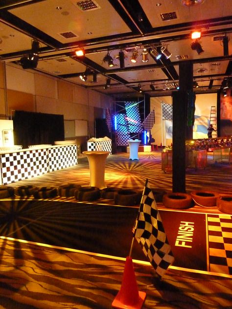 Race theme Fast And Furious Decor, Diy Car Themed Decor, Car Photobooth, Race Theme Party, Race Decorations, Fast And Furious Party, Racing Theme Party, Racing Decor, Race Theme