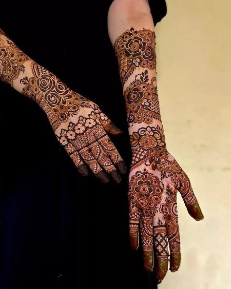 Henna Design 2023, New Latest Mehndi Design, Bride Mehendi, Bridal Henna Design, Arabic Bridal Mehndi Designs, Front Hand Mehndi Design, Hand Mehendi, Latest Arabic Mehndi Designs, Full Mehndi