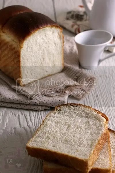 Fermented Dough, Soft Sourdough Sandwich Bread, Sourdough Sandwich Bread, Baking Challenge, Sourdough Bread Sandwiches, Sourdough Sandwich, A Loaf Of Bread, Sourdough Starter Recipe, Sour Dough