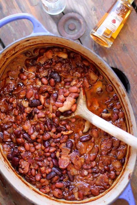 Bourbon Baked Beans, Bbq Baked Beans, Bourbon Recipes, Baked Bean Recipes, Birthday Bbq, Bbq Sides, How To Cook Beans, Twice Baked Potatoes, Grilling Season