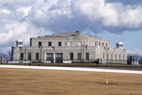 Fort Knox, Kentucky -- The United States Bullion Depository, often known as Fort Knox, is a fortified vault building located within the United States Army post of Fort Knox, Kentucky, used to store a large portion of United States official gold reserves and occasionally other precious items belonging or entrusted to the federal government. Fort Knox Gold, Gold Vault, Luxury Safe, Magna Carta, Fort Knox, Places On Earth, Hollywood Hills, Louisville Kentucky, Secret Places