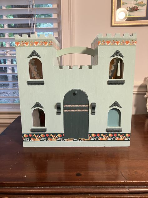 Castle dollhouse Diy Doll Castle, Nordic Castle, Doll Castle, Castle Diy, Castle Dollhouse, Fairy Dollhouse, Wooden Castle, Rabbit House, Castle Painting