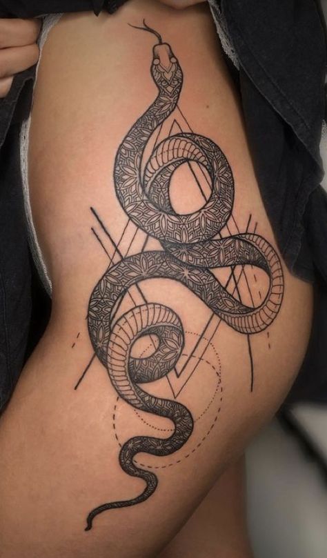 Element Tattoo, Hip Tattoo Designs, Hip Thigh Tattoos, Serpent Tattoo, Health Tattoo, Feminine Tattoo Sleeves, Circle Tattoo, Snake Tattoo Design, Muster Tattoos