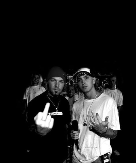 Eminem And Fred Durst, Fred Durst And Eminem, Fred Durst 90s, Limp Bizkit Wallpaper, Bar Prints, Fred Durst, Eminem Wallpapers, Rap Metal, Eminem Rap