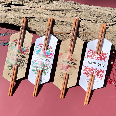 Personalized Chopsticks, Chop Sticks, Wooden Chopsticks, Sushi Set, Type Of Writing, Chopsticks Set, Chopsticks, Wedding Favours, Wedding Favors