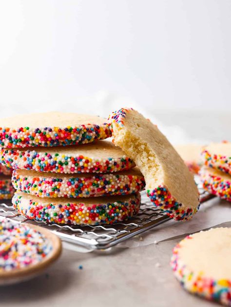 Sugar Butter Cookies, Icebox Cookie Recipe, Ice Box Cookies, Swig Sugar Cookies, Icebox Cookies, Cookies For Christmas, The Recipe Critic, Recipe Critic, Baking Inspiration