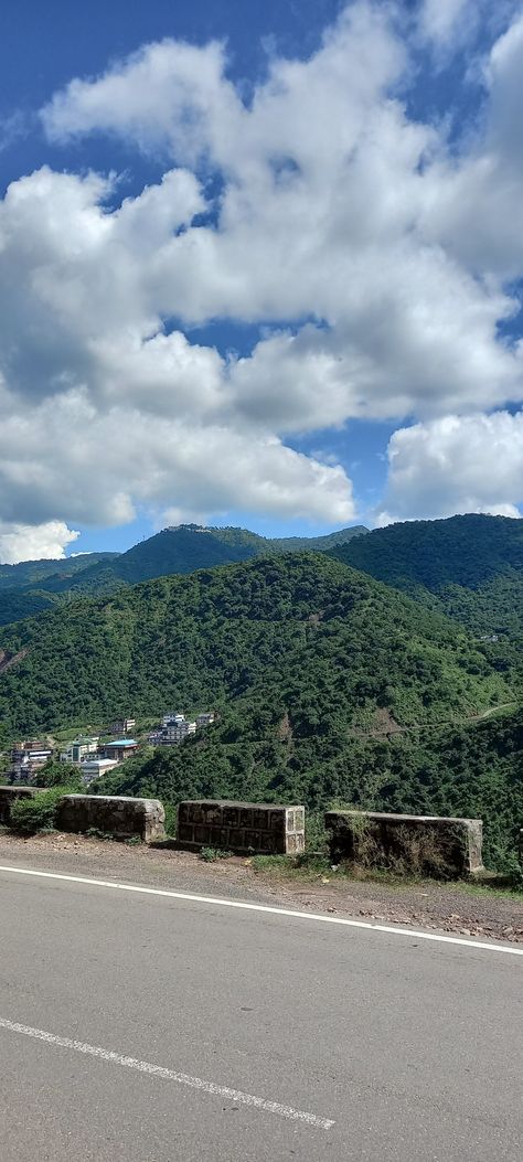 Beautiful Hills, near Parwanoo Himachal Pradesh Arunachalam Hill, Himachal Snapchat Story, Himachal Snap, Mussorie Hills, Road Trip Snap, Himachal Aesthetic, Himachal Pradesh Photography, Mountain Snap, Aesthetic Pakistan