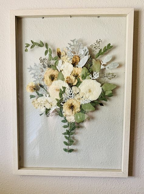 Wedding Bouquet Preservation — Glasshouse Collection- Preserved Flower and Resin Art Dried Flowers Diy, Flower Boquet, Wedding Bouquet Preservation, Pressed Flower Crafts, Floral Preservation, Flower Shadow Box, Bouquet Preservation, Dried Bouquet, Pressed Flower Art