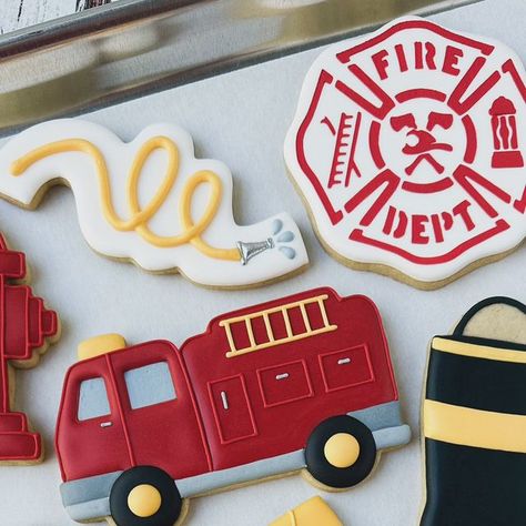 Fire Truck Cookies, Fire Truck Birthday Cookies, Cookie Trailer, Firefighter Cookies, Fire Cookies, Projector Images, Firefighter Cookie, Thank You Cookies, Fireman Party