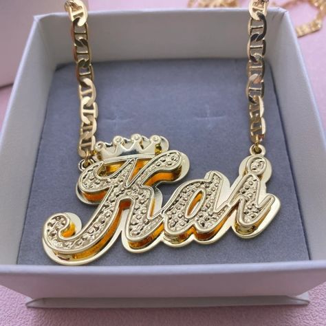 Custom 3D Name Necklace with Crown Personalized Double Layer Pendant Flat Chain Stainless Steel Name Plate Design Jewelry, Necklace Name Design, Custom Gold Jewelry, Cubs Tattoo, 3d Name, English Jewelry, Minnie Mouse Earrings, Quince Ideas, Fancy Jewellery Designs